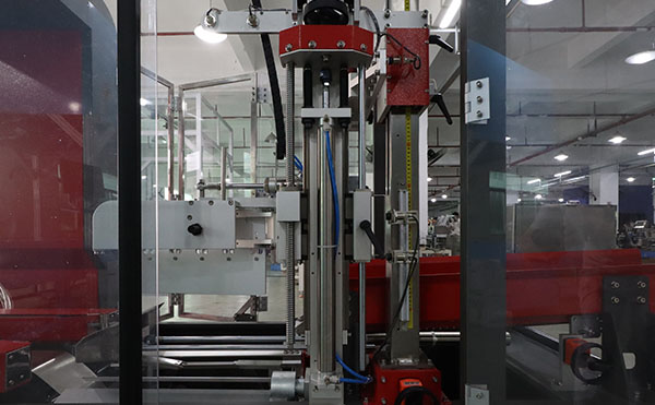 白酒后段包裝生產(chǎn)線,自動(dòng)包裝設(shè)備,全自動(dòng)包裝機(jī)生產(chǎn)廠家,高臻智能